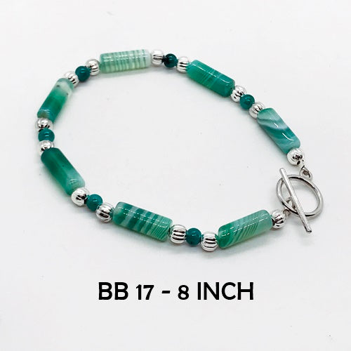 8 inch Green and White Glass Swirl Bracelet